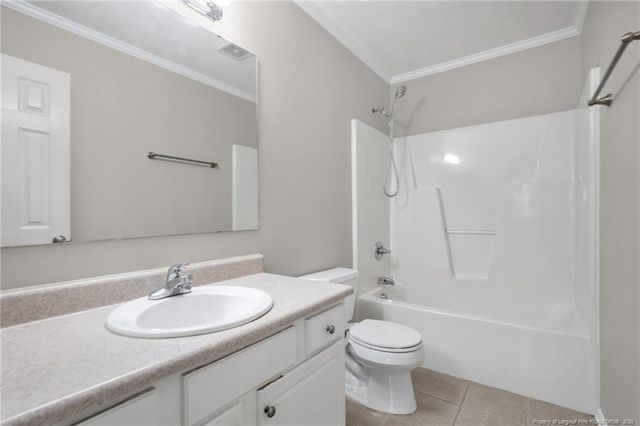 3028 Piney Mountain Drive, Hope Mills, NC 28348