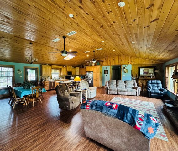 2031 E Fm 1396, Ivanhoe, TX 75447