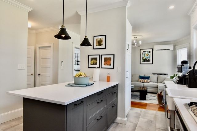 14 Castle Rock St 14, Boston, MA 02125