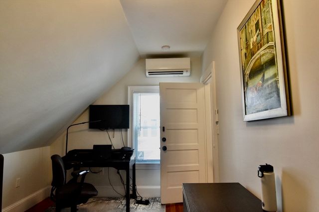 14 Castle Rock St 14, Boston, MA 02125