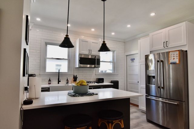 14 Castle Rock St 14, Boston, MA 02125