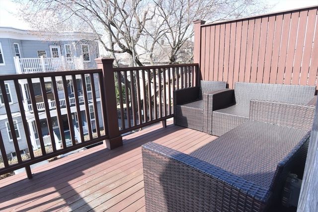 14 Castle Rock St 14, Boston, MA 02125