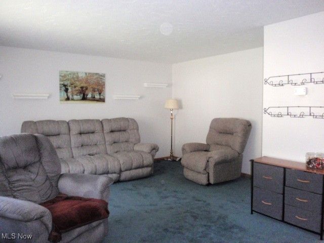 42937 Crestlane Drive, Elyria, OH 44035