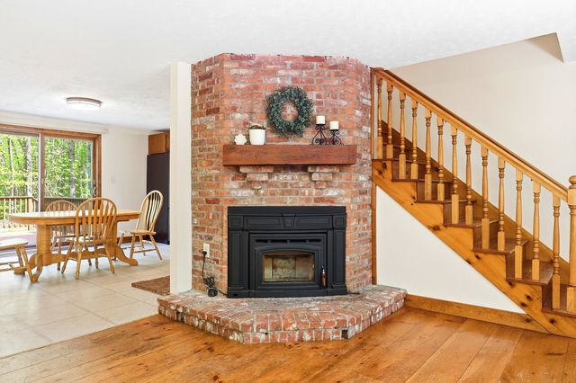1 Howard Lane, New Boston, NH 03070