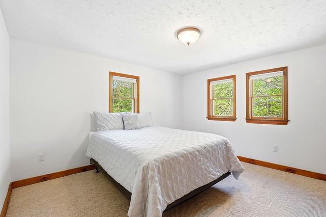 1 Howard Lane, New Boston, NH 03070