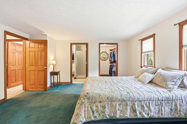 1 Howard Lane, New Boston, NH 03070