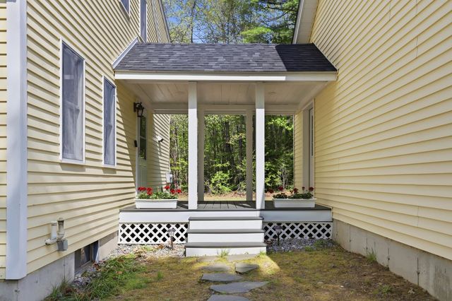 1 Howard Lane, New Boston, NH 03070