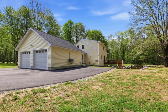 1 Howard Lane, New Boston, NH 03070