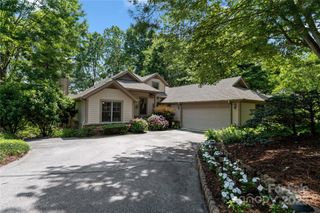 196 Pine Shadow Drive, Hendersonville, NC 28739