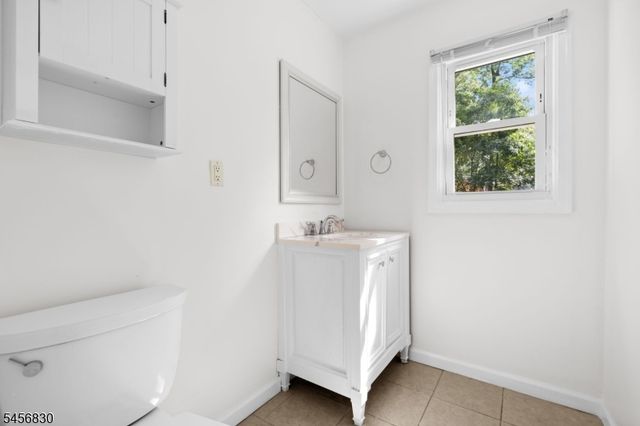 61 Bellot Rd, Ringwood Boro, NJ 07456