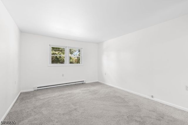 61 Bellot Rd, Ringwood Boro, NJ 07456