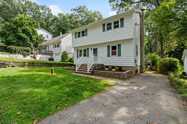 61 Bellot Rd, Ringwood Boro, NJ 07456