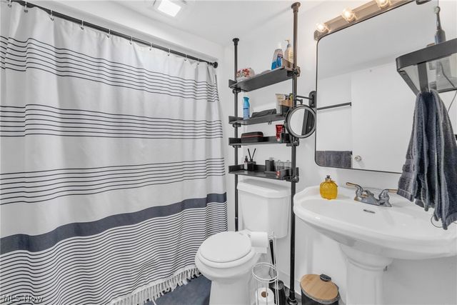 1984 W 52 Street, Cleveland, OH 44102