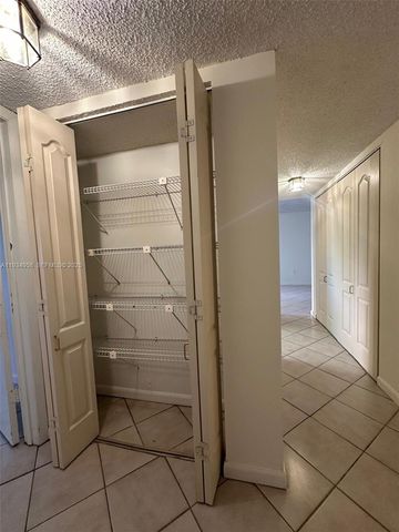 9420 W Flagler St 107, Miami, FL 33174