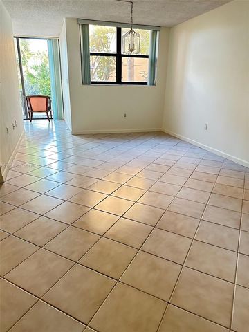 9420 W Flagler St 107, Miami, FL 33174