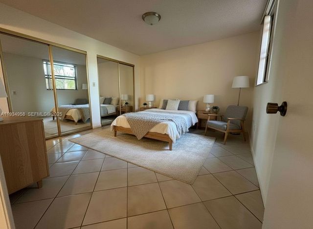 9420 W Flagler St 107, Miami, FL 33174