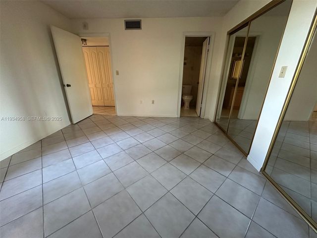 9420 W Flagler St 107, Miami, FL 33174