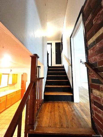 750 E Chesterfield Street, Ferndale, MI 48220