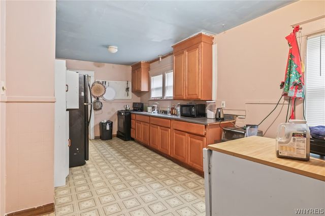 3023 Orleans Avenue, Niagara Falls, NY 14303