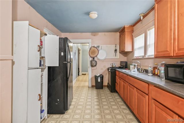 3023 Orleans Avenue, Niagara Falls, NY 14303