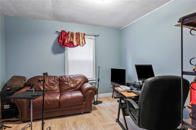 3023 Orleans Avenue, Niagara Falls, NY 14303