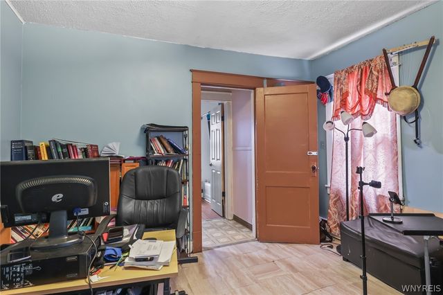 3023 Orleans Avenue, Niagara Falls, NY 14303