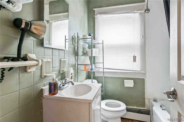 3023 Orleans Avenue, Niagara Falls, NY 14303