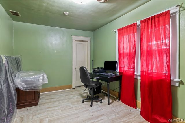 3023 Orleans Avenue, Niagara Falls, NY 14303