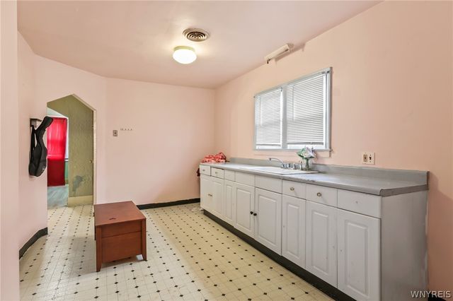 3023 Orleans Avenue, Niagara Falls, NY 14303