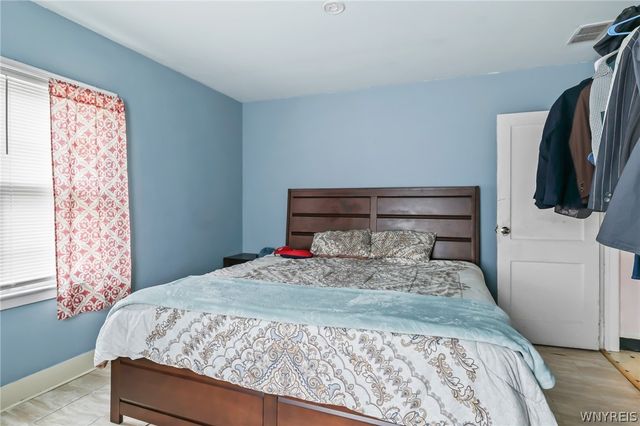 3023 Orleans Avenue, Niagara Falls, NY 14303