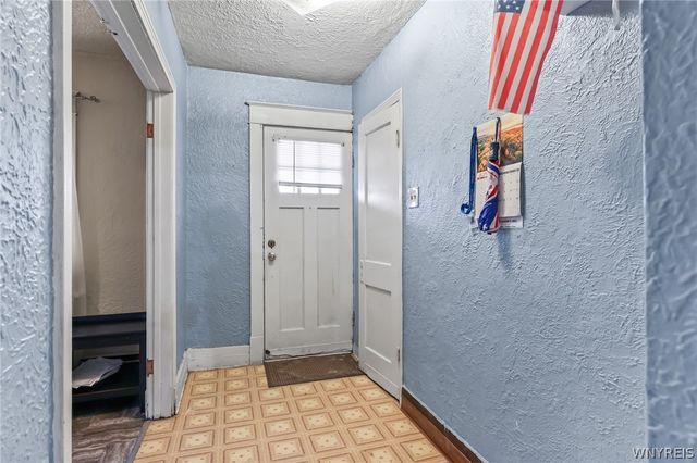 3023 Orleans Avenue, Niagara Falls, NY 14303