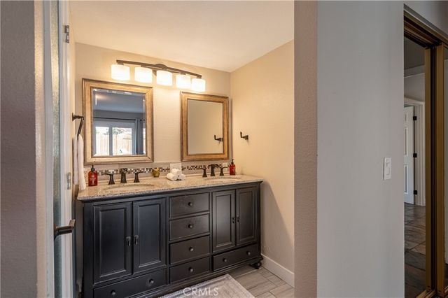 409 W Sierra, Santa Ana, CA 92707