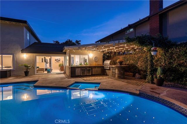 409 W Sierra, Santa Ana, CA 92707