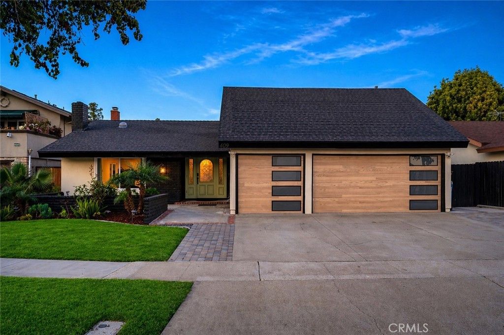 409 W Sierra, Santa Ana, CA 92707