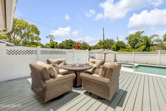 2114 Travelers Palm Drive, Edgewater, FL 32141