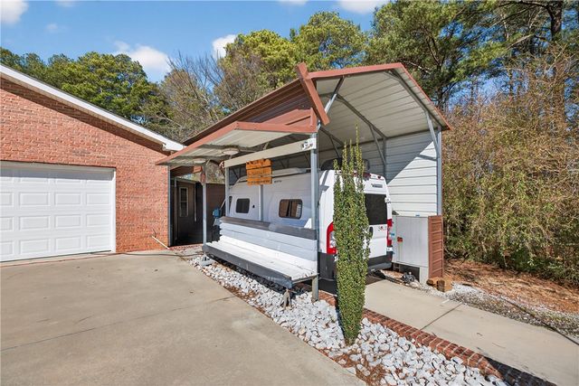 3400 Old Dobbins Bridge Road, Fair Play, SC 29643