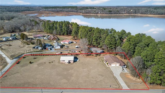 3400 Old Dobbins Bridge Road, Fair Play, SC 29643