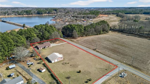 3400 Old Dobbins Bridge Road, Fair Play, SC 29643