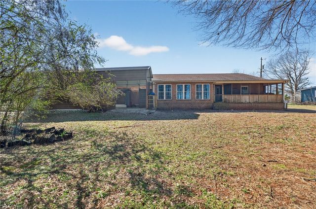 3400 Old Dobbins Bridge Road, Fair Play, SC 29643