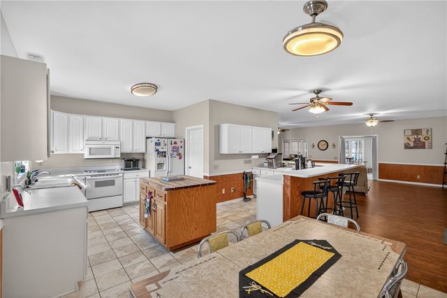 3400 Old Dobbins Bridge Road, Fair Play, SC 29643