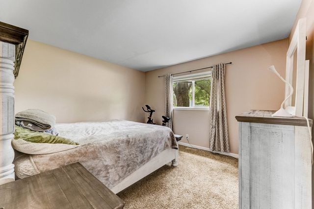 219 Monterey Drive, Bolingbrook, IL 60440