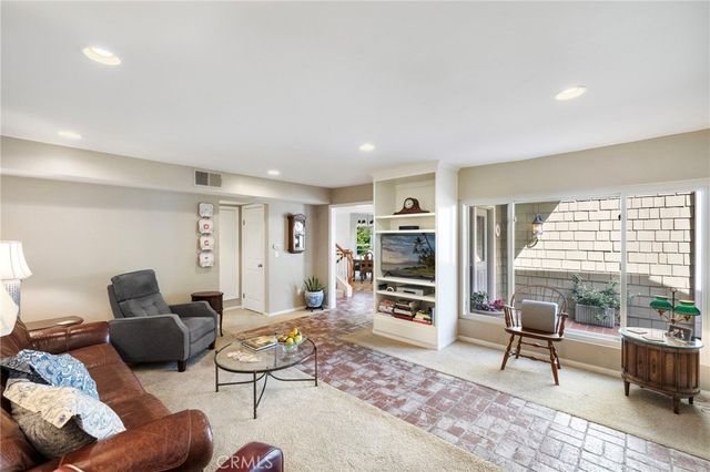 23 Rainbow Falls, Irvine, CA 92603