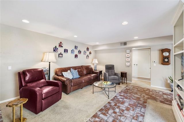 23 Rainbow Falls, Irvine, CA 92603