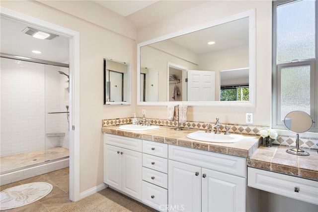 23 Rainbow Falls, Irvine, CA 92603