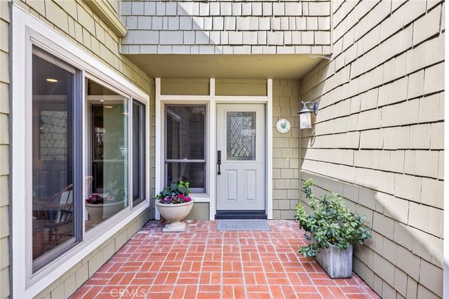 23 Rainbow Falls, Irvine, CA 92603