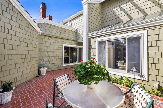 23 Rainbow Falls, Irvine, CA 92603