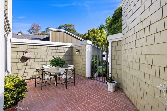 23 Rainbow Falls, Irvine, CA 92603