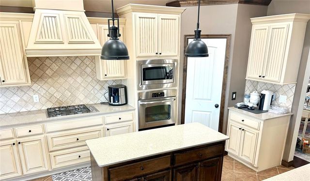4321 Carrington Court, Norman, OK 73072
