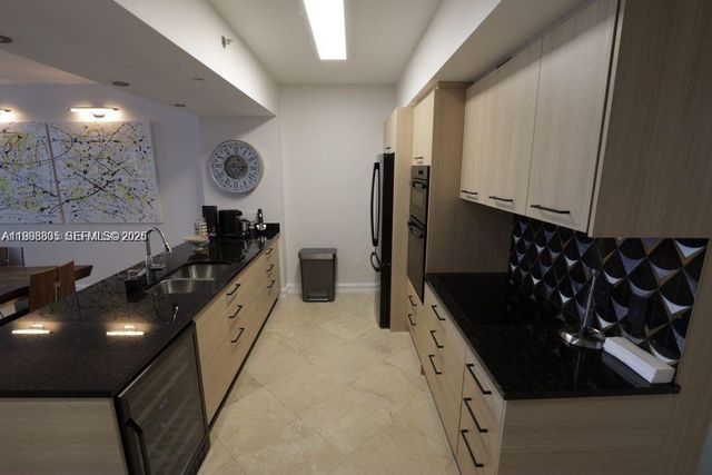 1830 S Ocean Dr 2011, Hallandale Beach, FL 33009