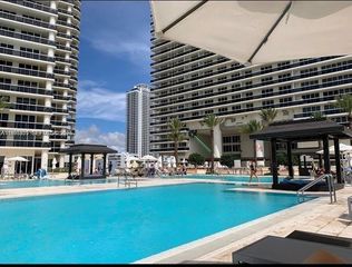 1830 S Ocean Dr 2011, Hallandale Beach, FL 33009